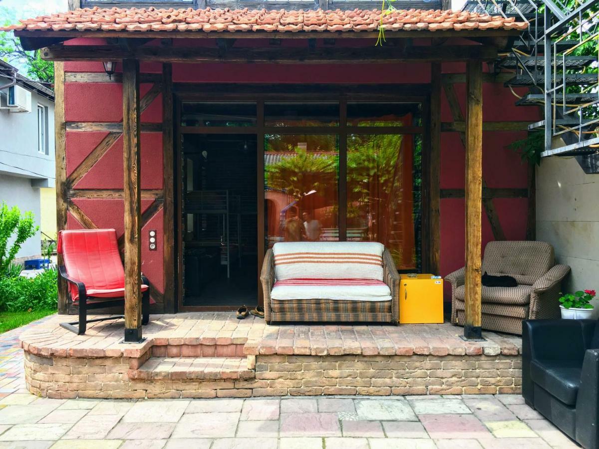 Funky Mamaliga Hostel Kiszyniów Zewnętrze zdjęcie